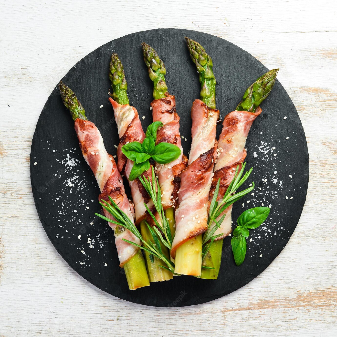 Asparagi avvolti in pancetta Valtidone Salumi